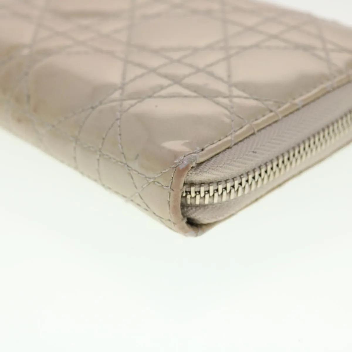 CHRISTIAN DIOR Lady Dior Wallet Patent leather Beige 02-LU-0172  bs4860