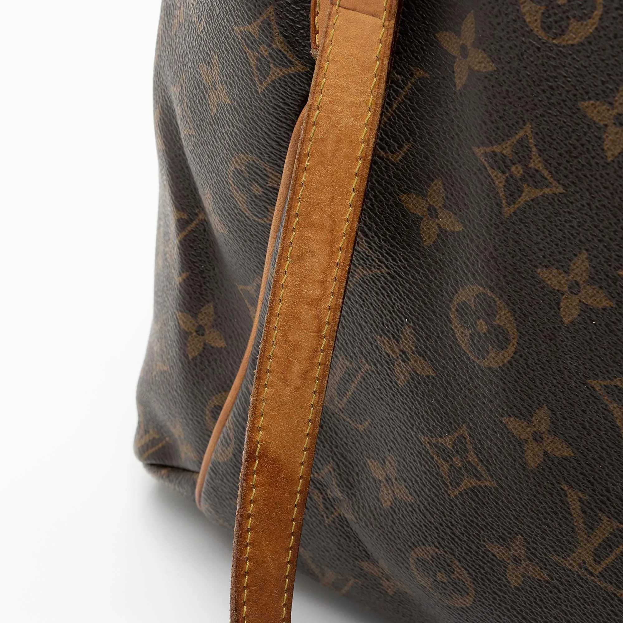 Louis Vuitton Monogram Canvas Totally MM Tote (SHF-7vne0i)