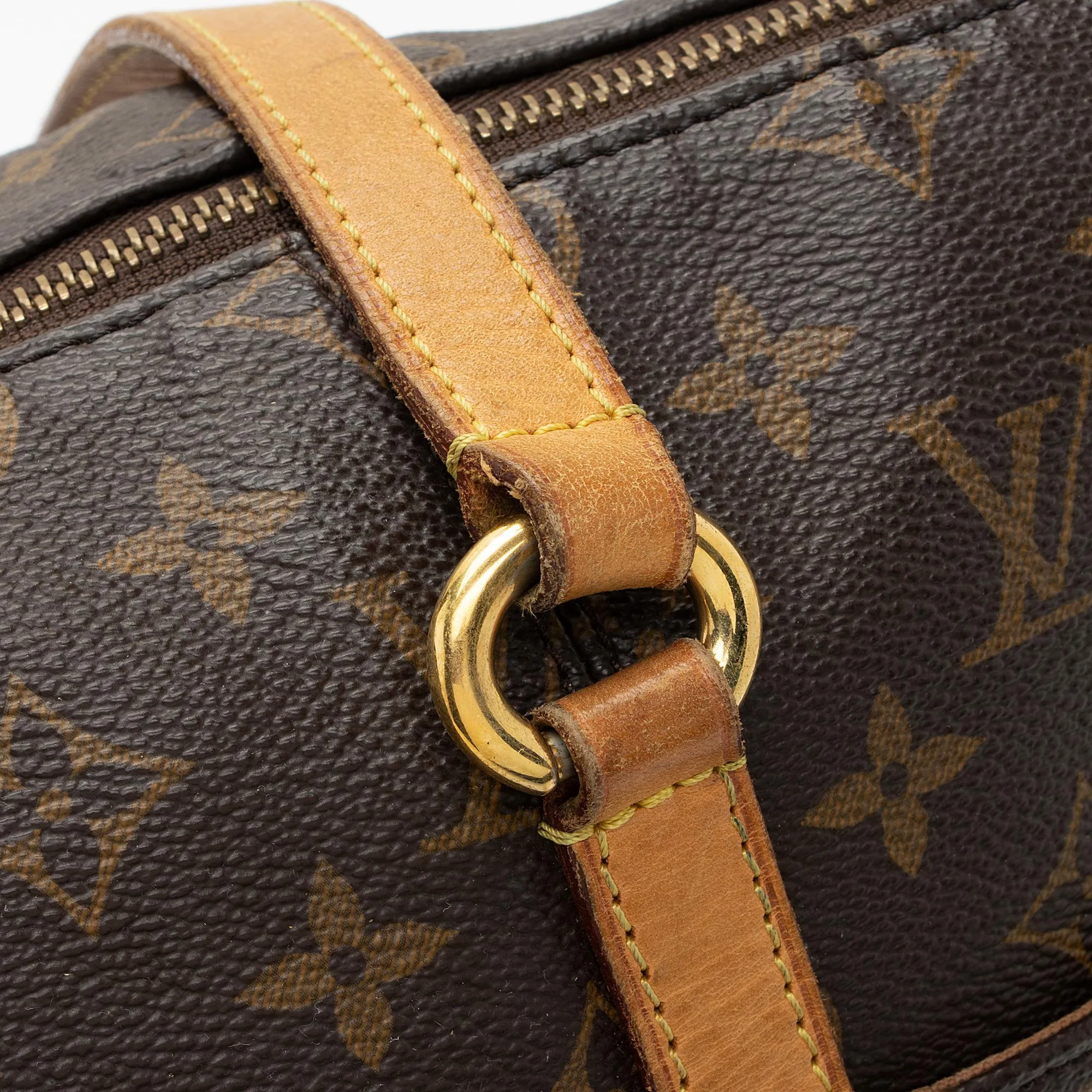 Louis Vuitton Monogram Canvas Totally MM Tote (SHF-7vne0i)