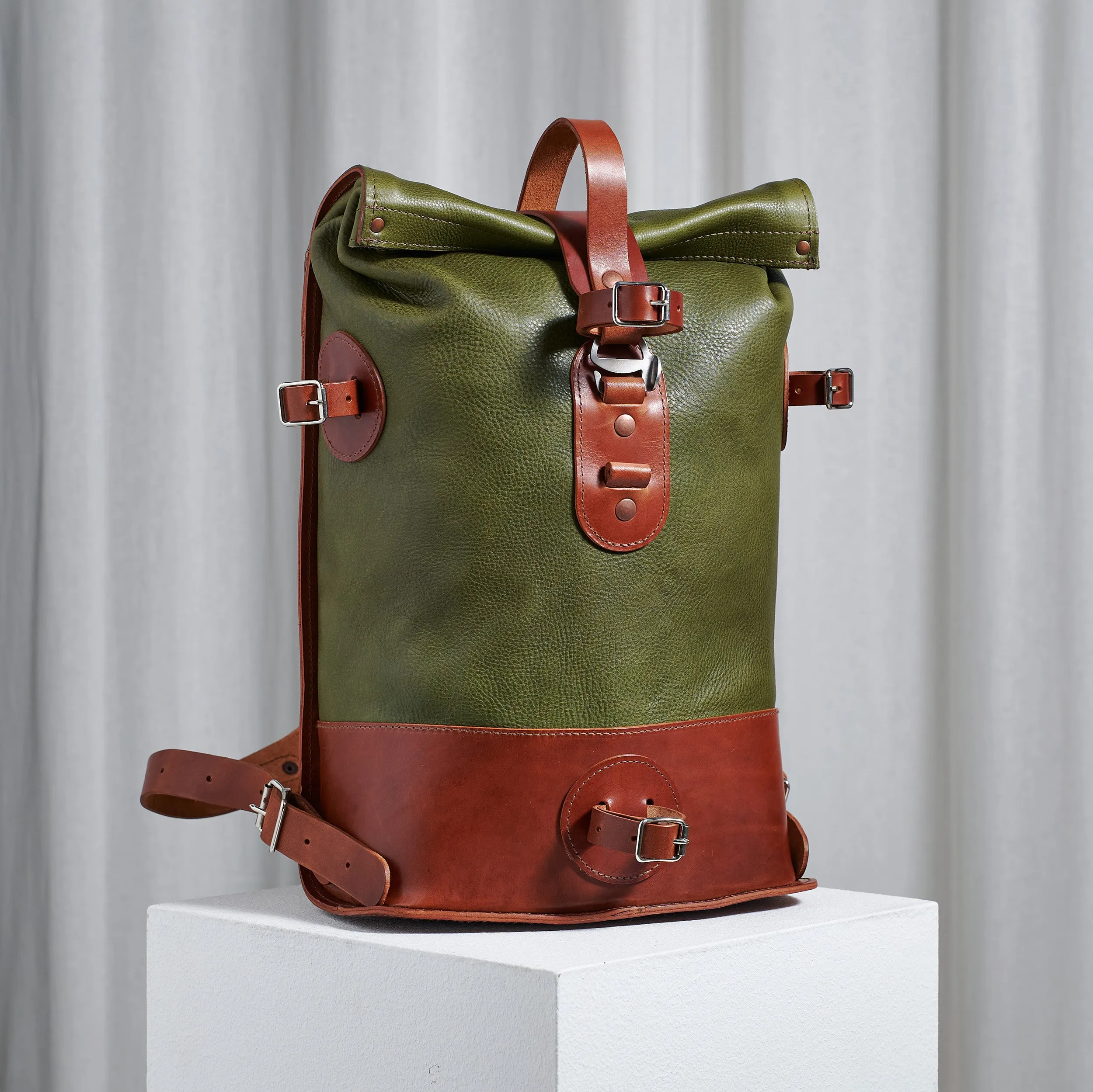 Small Fold Top – Leather Backpack in Olive & Brown